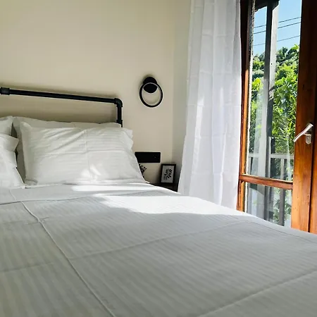 Yalla Chorefto - Hotel&fun Hotel 2*
