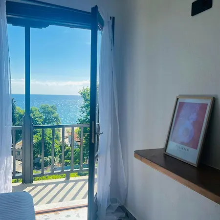 Yalla Chorefto - & Fun