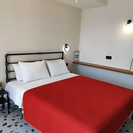 Yalla Chorefto - & Fun Otel 2*