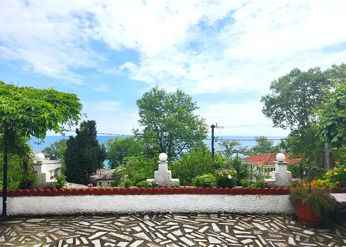 Yalla Chorefto - & Fun 2*