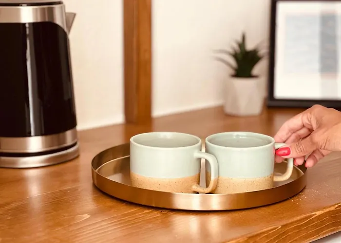 Yalla Chorefto - & Fun 2*