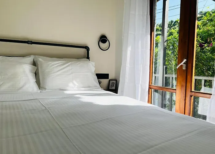 Yalla Chorefto - & Fun Hotell 2*