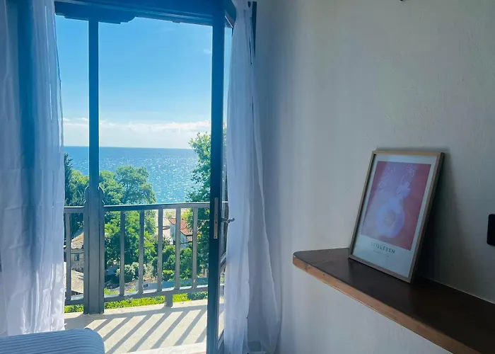 Yalla Chorefto - & Fun