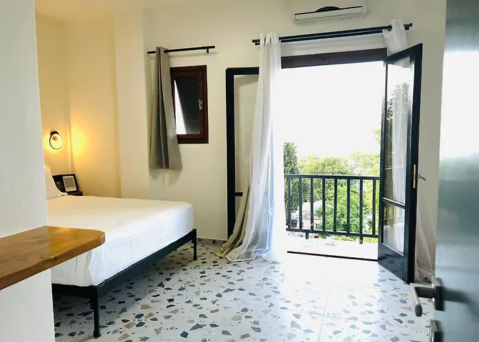 Hotell Yalla Chorefto - & Fun 2*