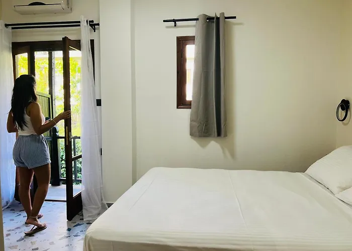 Yalla Chorefto - & Fun Hotell