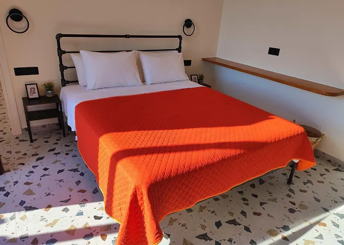 Yalla Chorefto - & Fun 2*