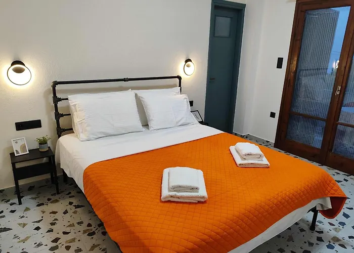 Yalla Chorefto - & Fun 2*