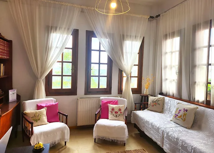 Yalla Chorefto - & Fun Hotell Chorefton