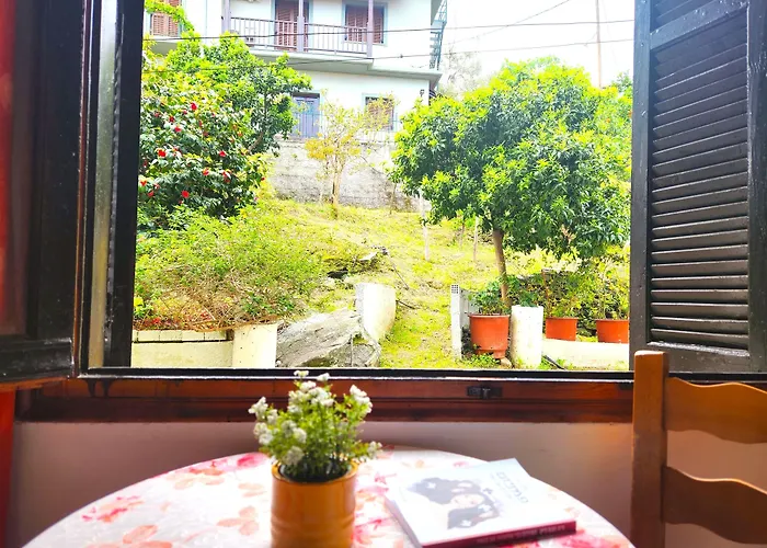 Yalla Chorefto - & Fun